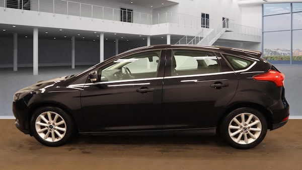 Used Ford Focus 2016 for sale - 76247301: Photo 3