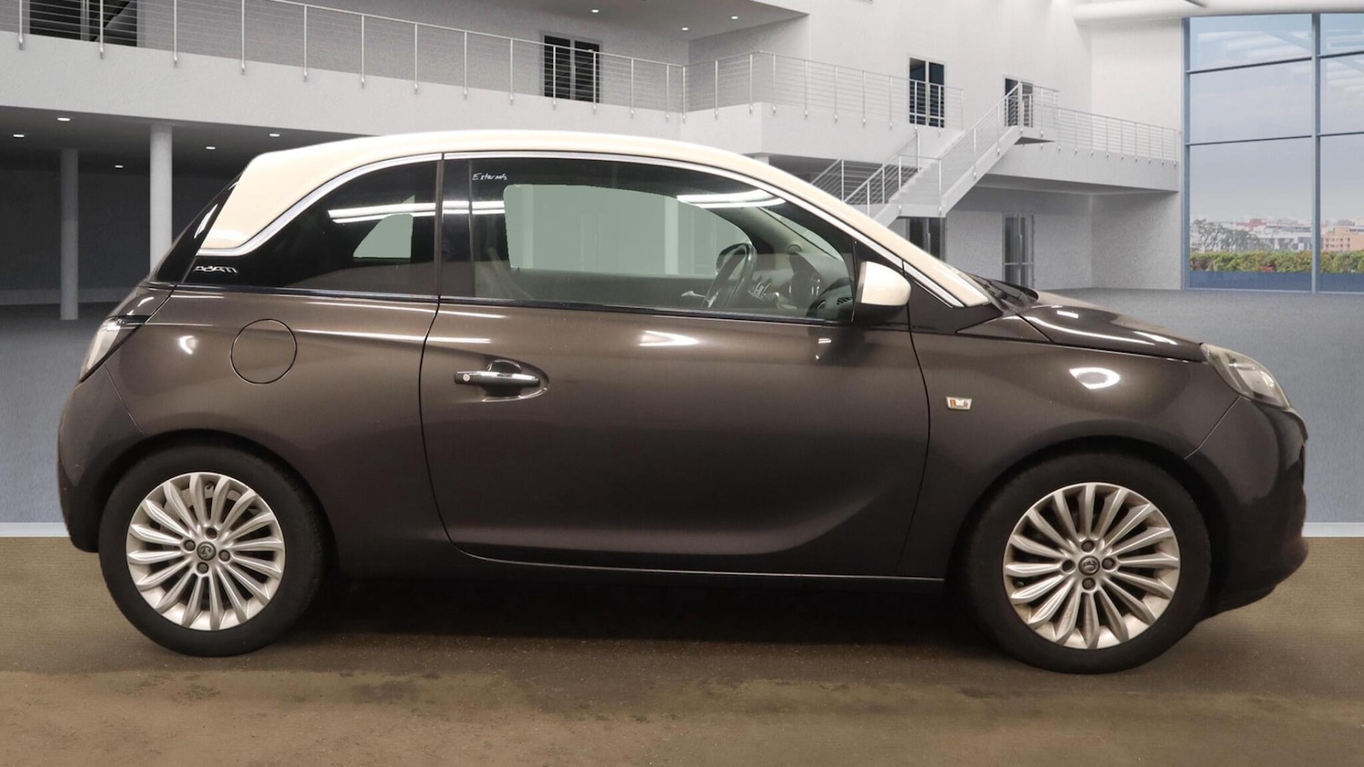 Used Vauxhall ADAM 2014 for sale - 77509859: Photo 3