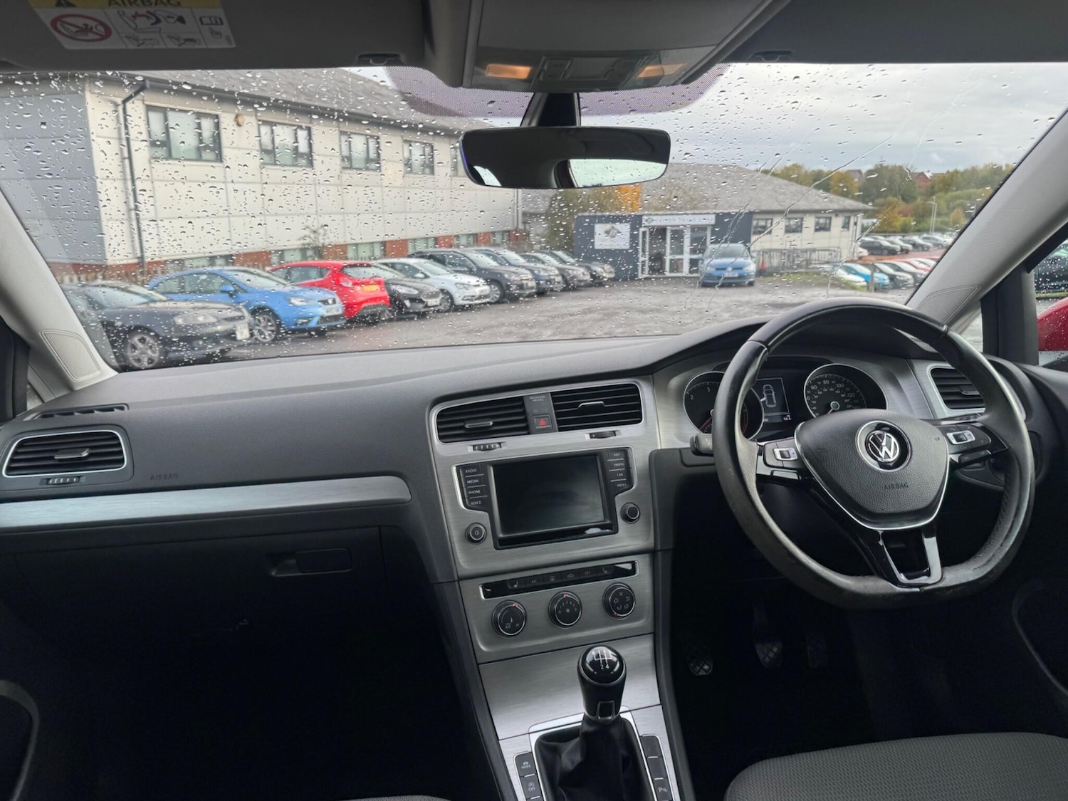 Used Volkswagen Golf 2017 for sale - 76314609: Photo 10