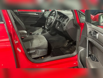 Used Volkswagen Golf 2013 for sale - 77320806: Photo