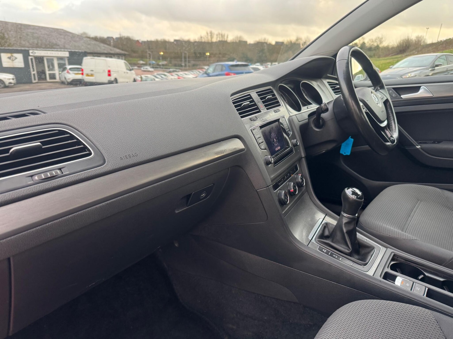 Used Volkswagen Golf 2013 for sale - 77320806: Photo 9