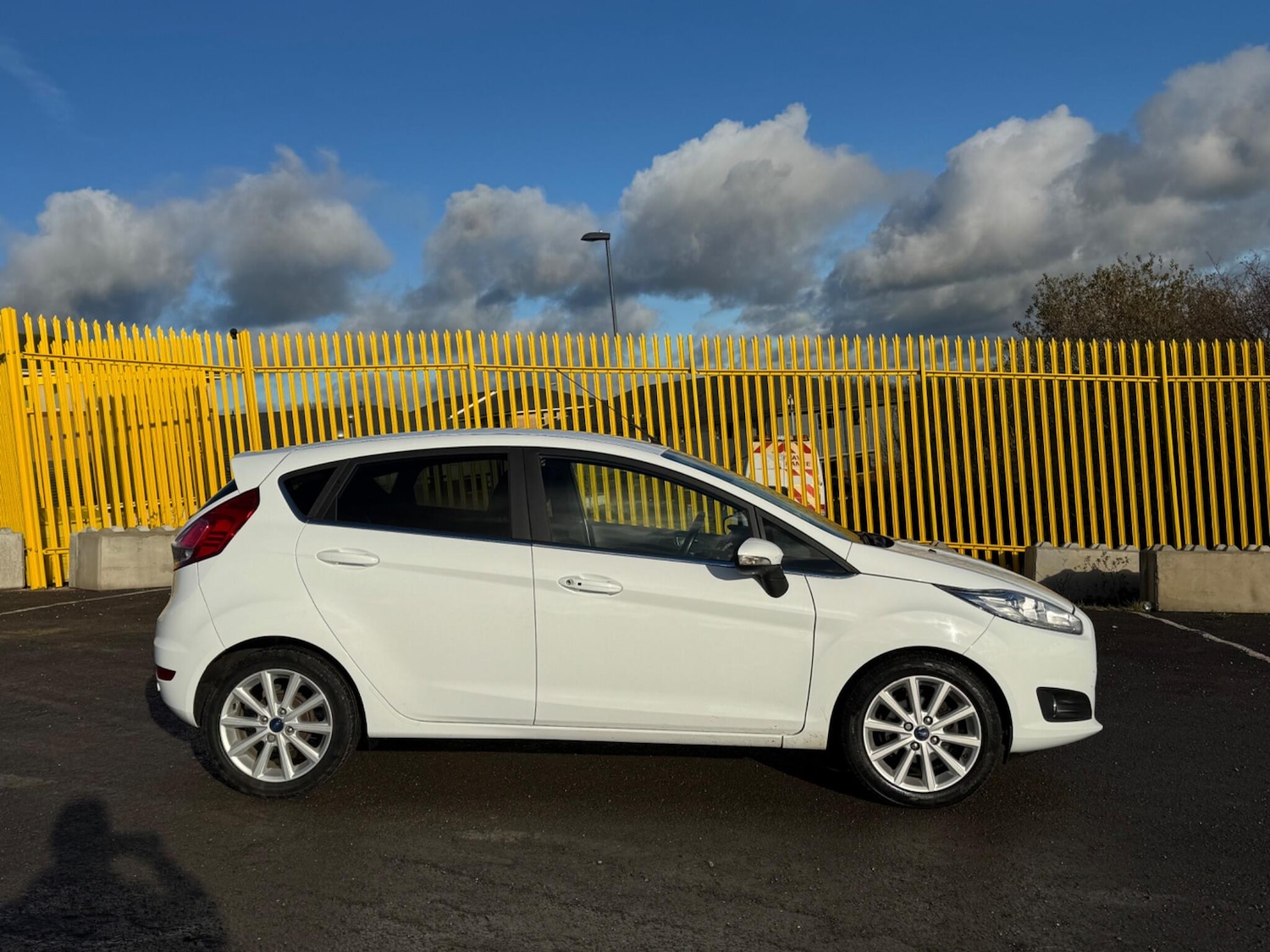 Used Ford Fiesta 2015 for sale - 76926199: Photo 6