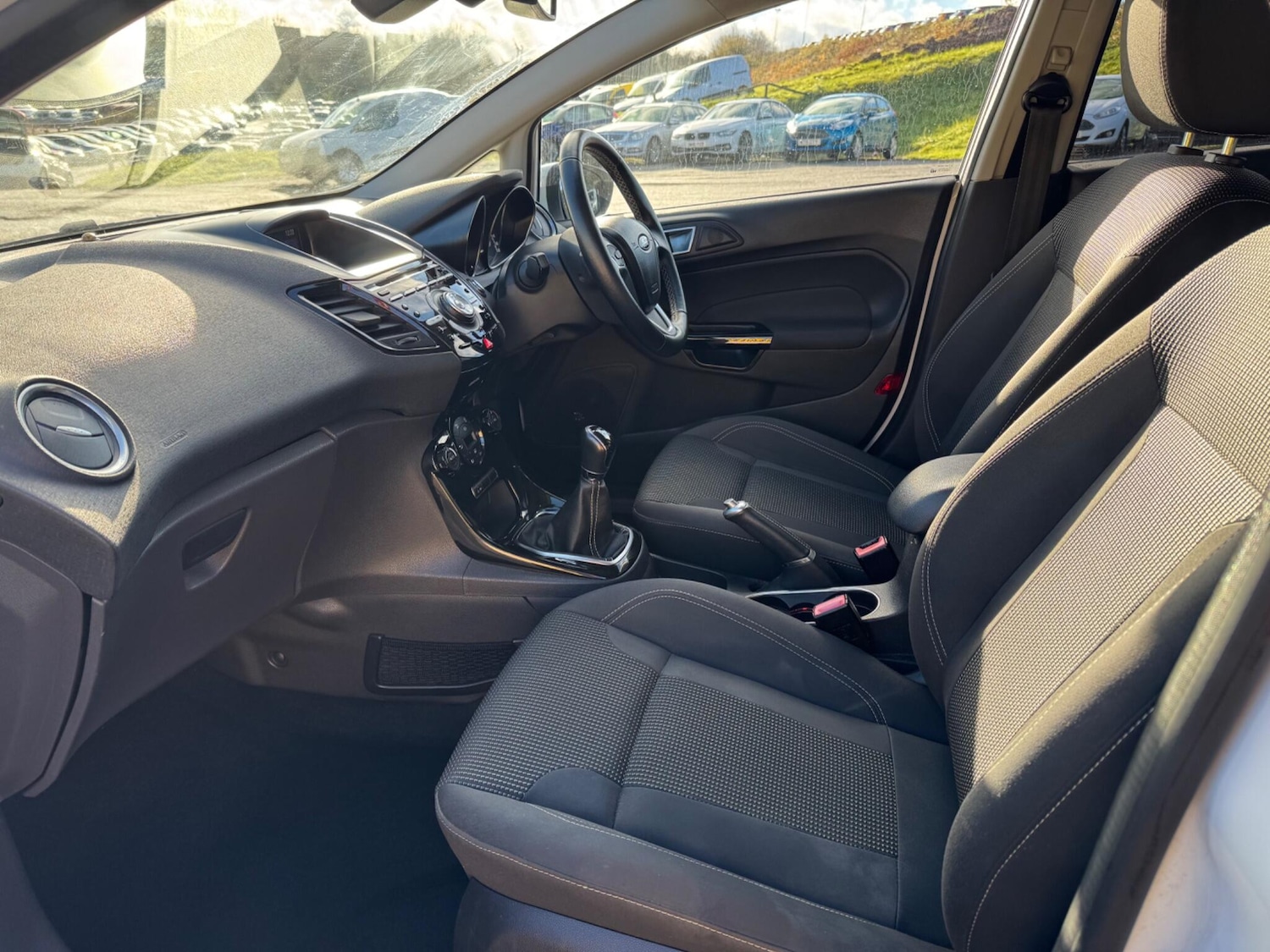 Used Ford Fiesta 2015 for sale - 76926199: Photo 8