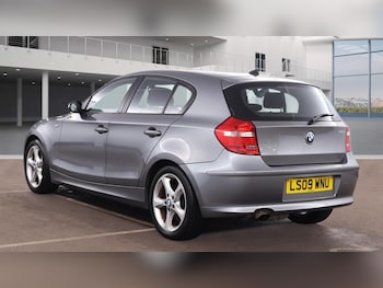 Used BMW 1 Series 2009 for sale - 77637650: Photo