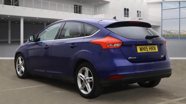 Used Ford Focus 2015 for sale - 76326381: Photo 2