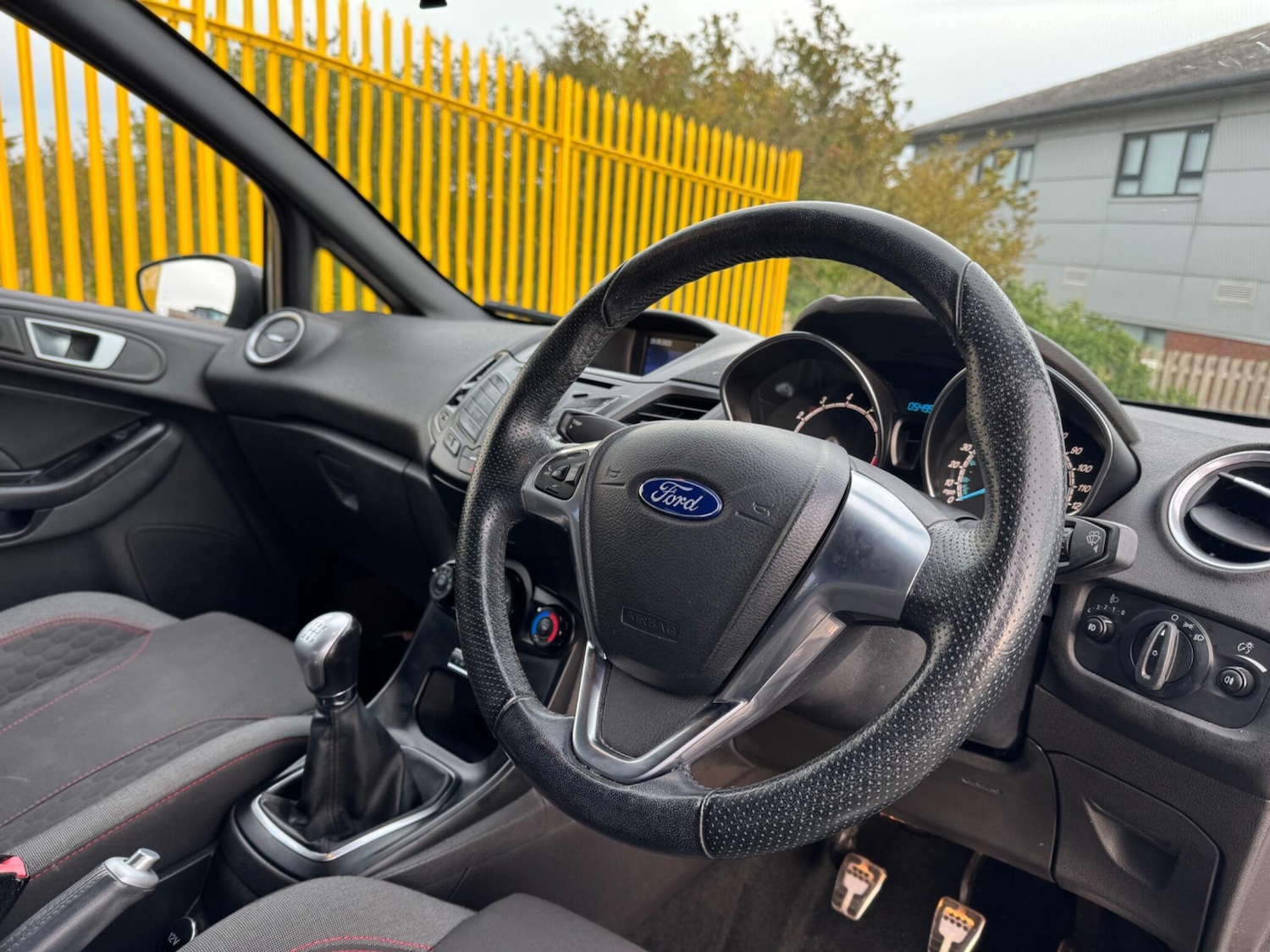 Used Ford Fiesta 2016 for sale - 76688504: Photo 13