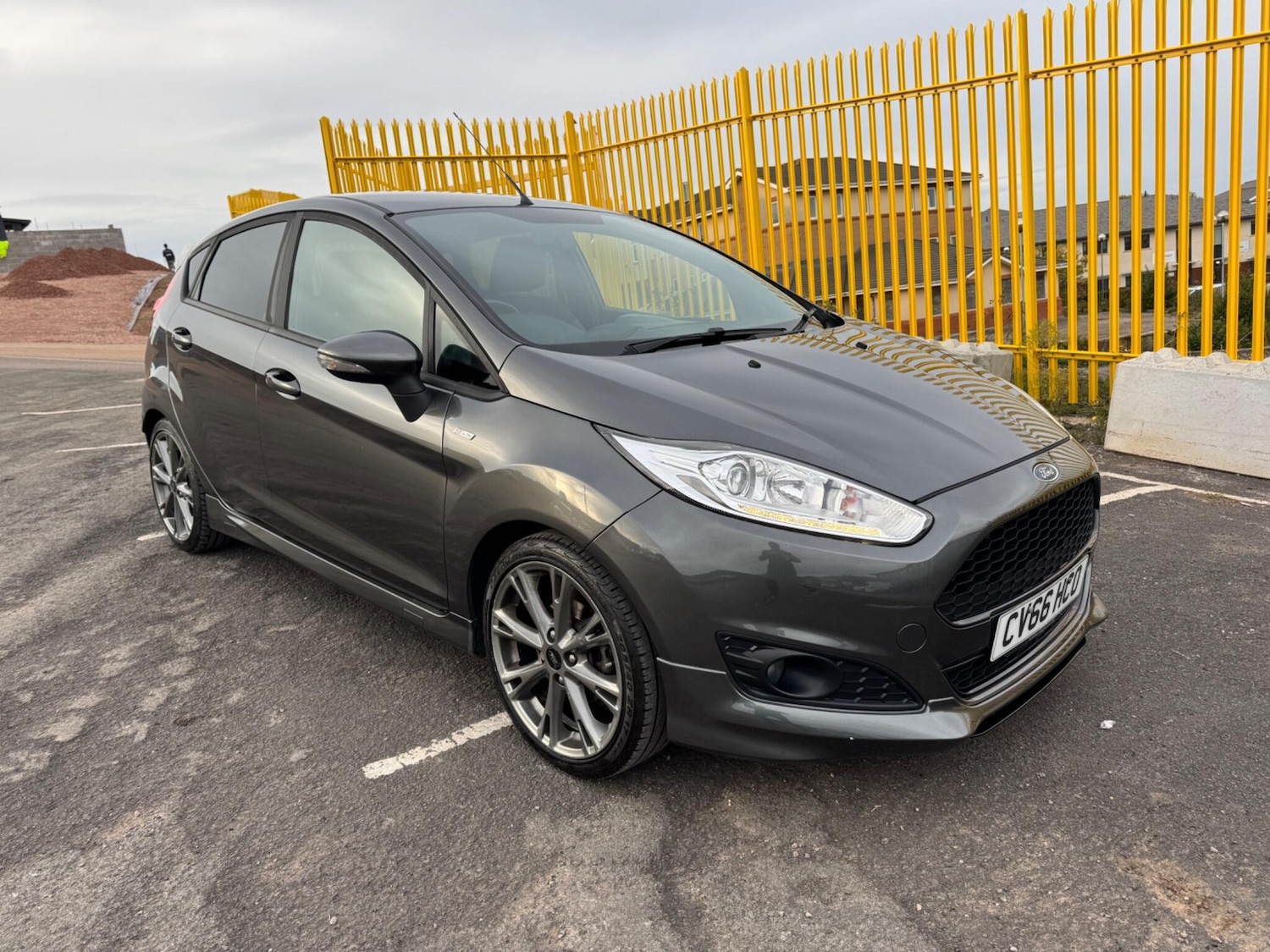 Used Ford Fiesta 2016 for sale - 76688504: Photo 5