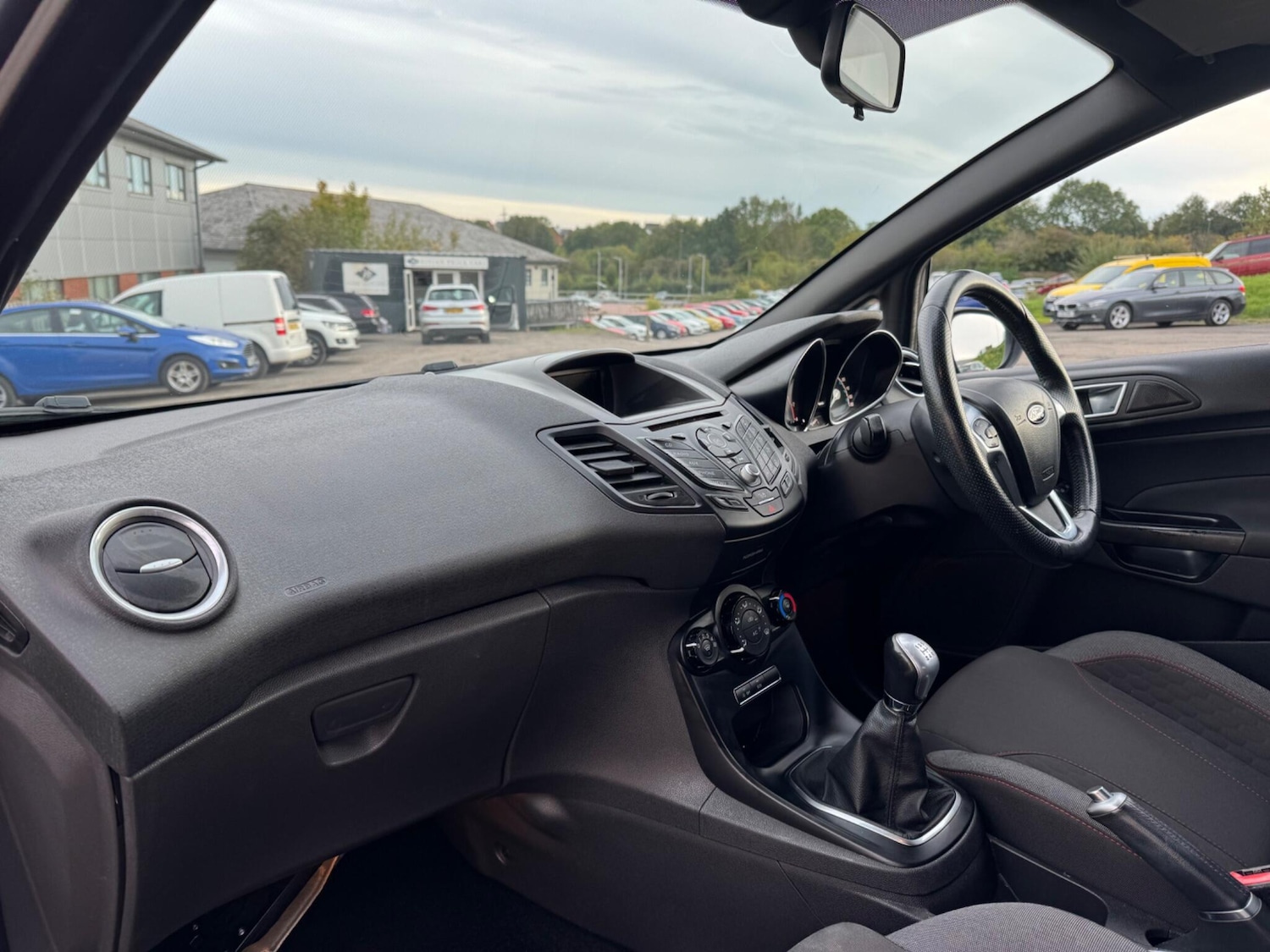 Used Ford Fiesta 2016 for sale - 76688504: Photo 9