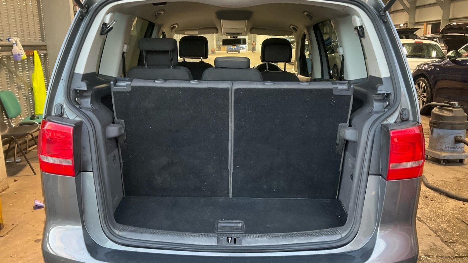 Used Volkswagen Touran 2014 for sale - 77097839: Photo 7