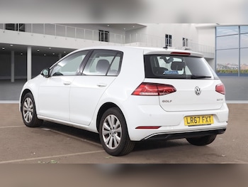 Used Volkswagen Golf 2017 for sale - 77768980: Photo