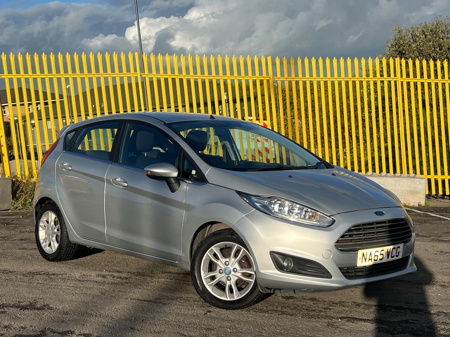 Used Ford Fiesta 2015 for sale - 76247118: Photo 1