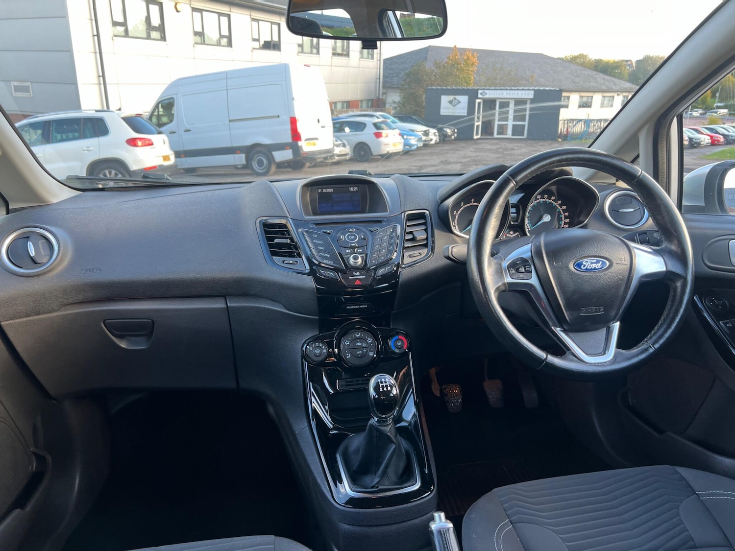 Used Ford Fiesta 2015 for sale - 76247118: Photo 11