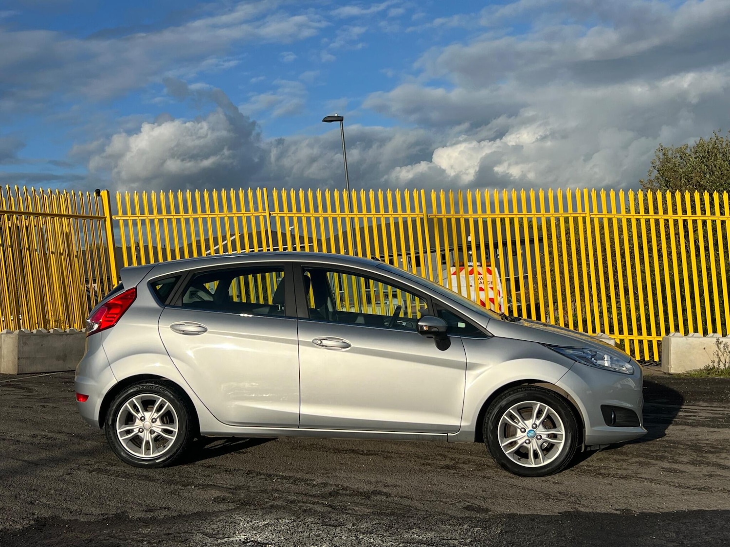 Used Ford Fiesta 2015 for sale - 76247118: Photo 5