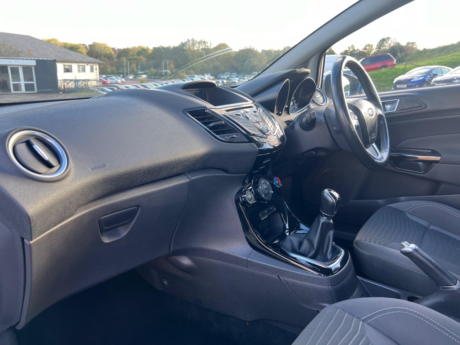 Used Ford Fiesta 2015 for sale - 76247118: Photo 8