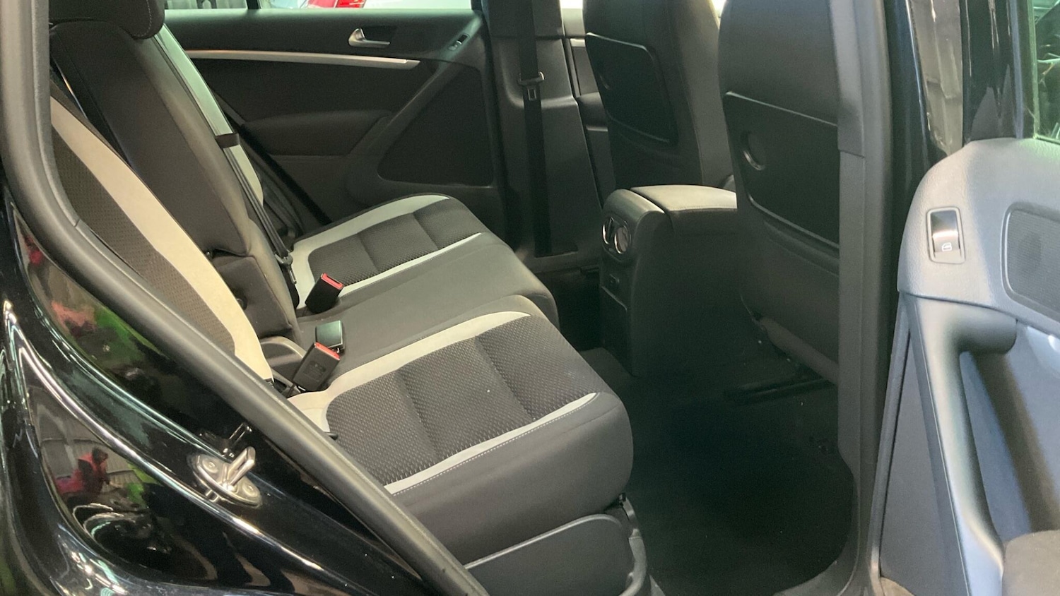 Used Volkswagen Tiguan 2013 for sale - 76752901: Photo 4