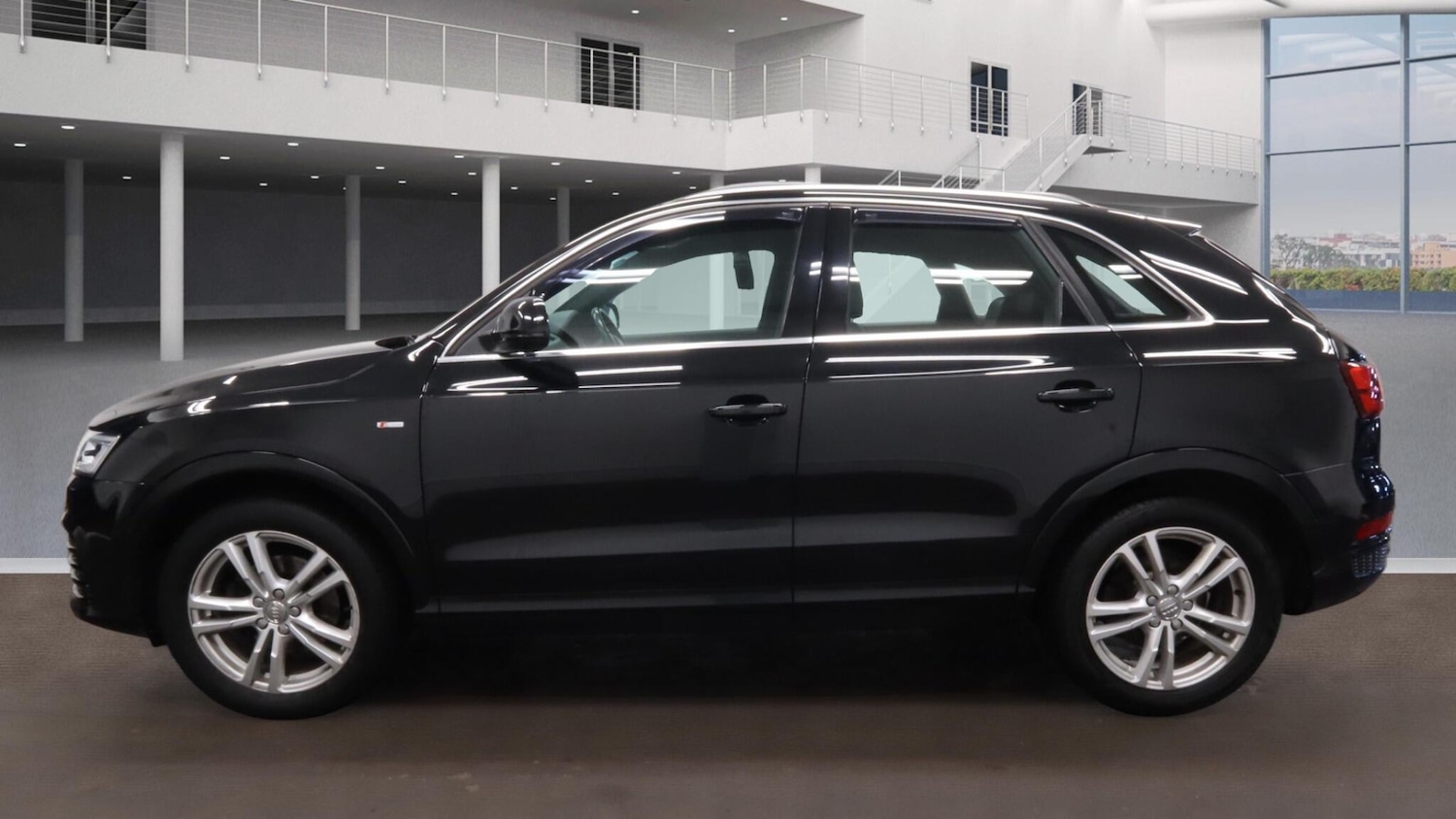 Used Audi Q3 2015 for sale - 77253764: Photo 3