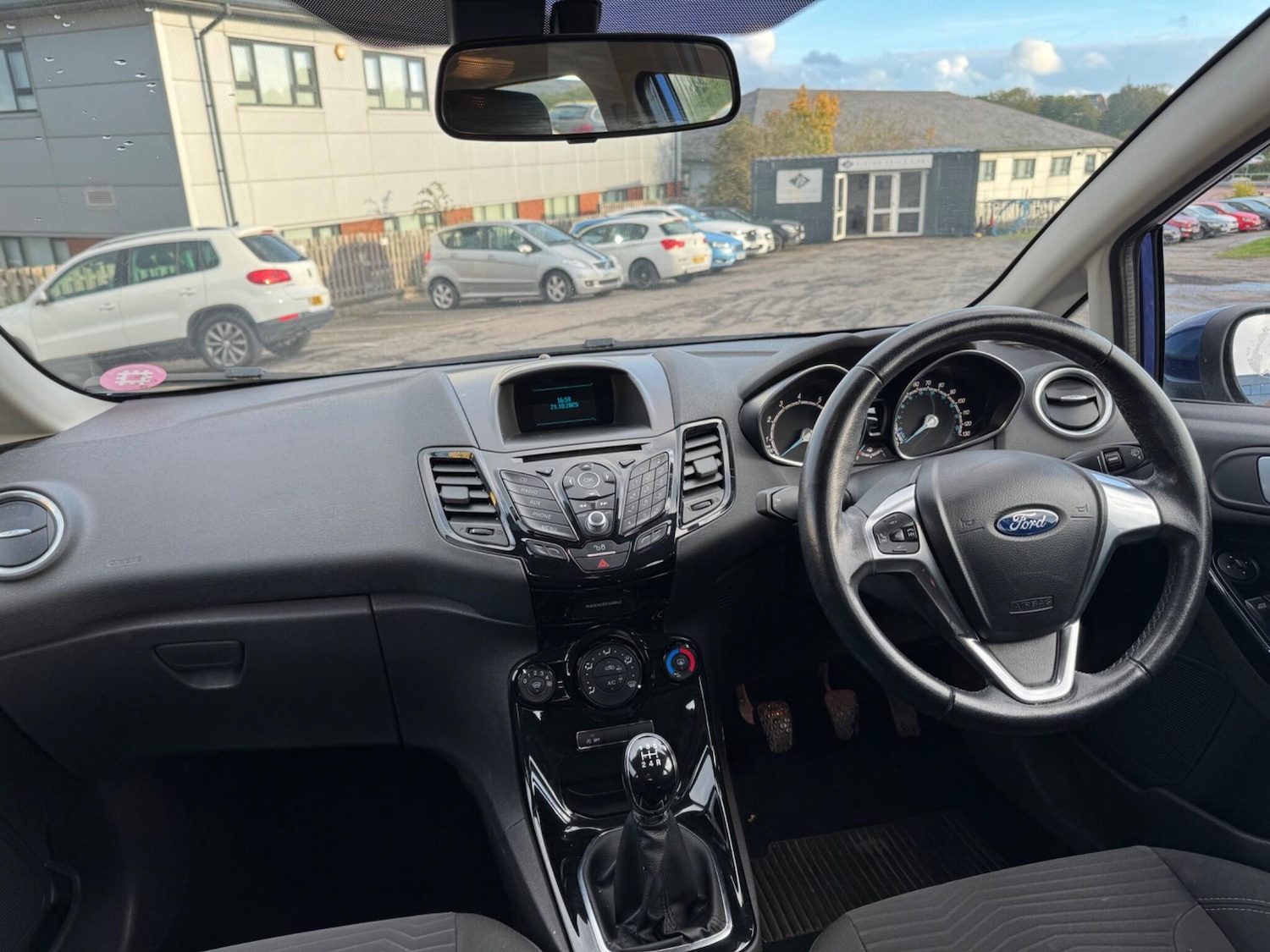 Used Ford Fiesta 2015 for sale - 76179565: Photo 11