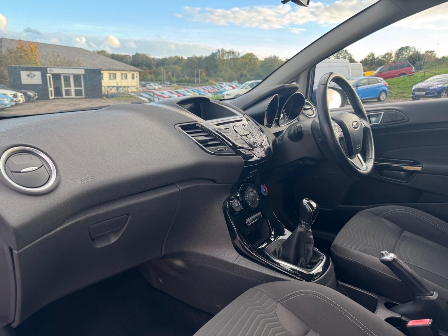 Used Ford Fiesta 2015 for sale - 76179565: Photo 9