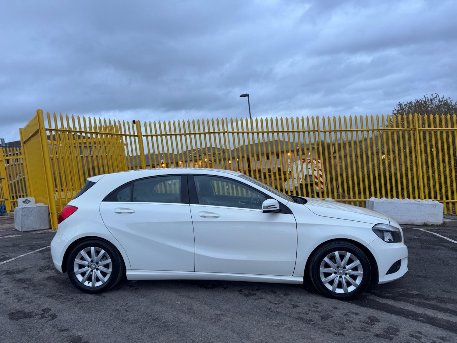 Used Mercedes-Benz A-Class 2014 for sale - 76839787: Photo 6