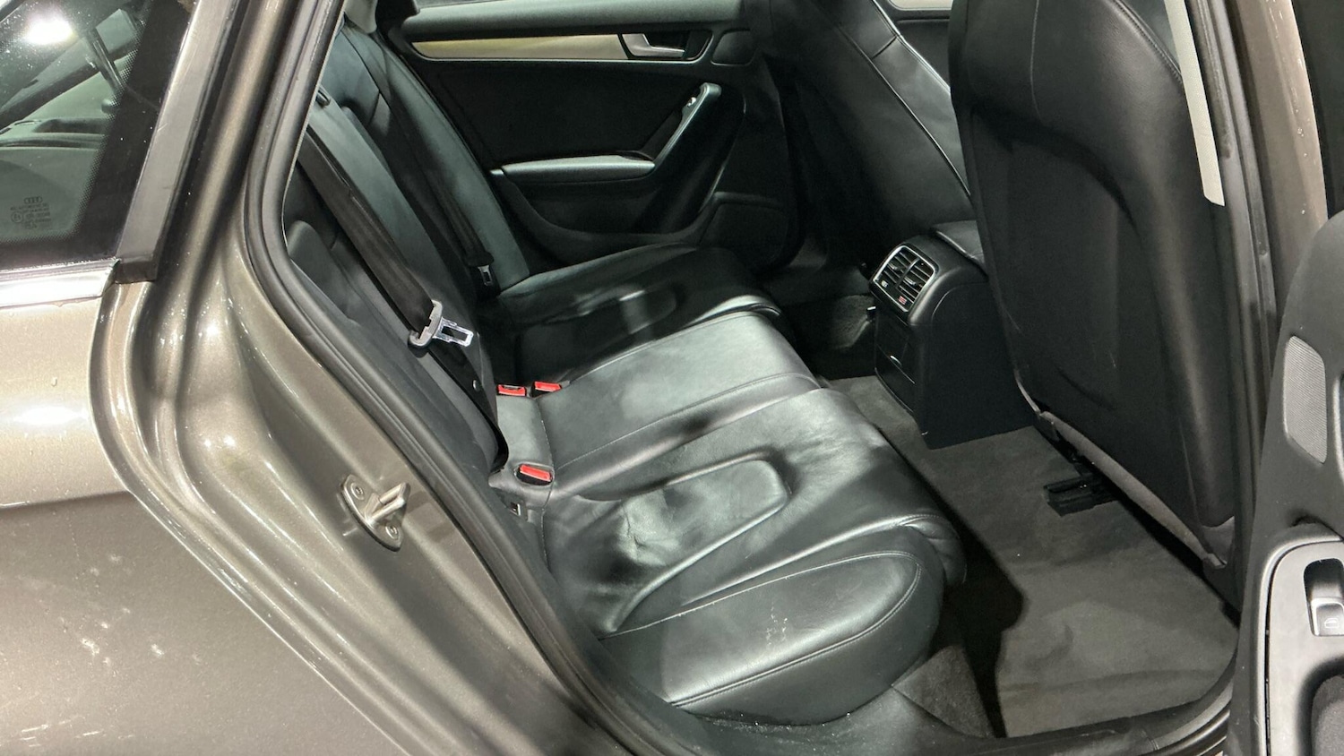 Used Audi A4 2015 for sale - 77320298: Photo 5