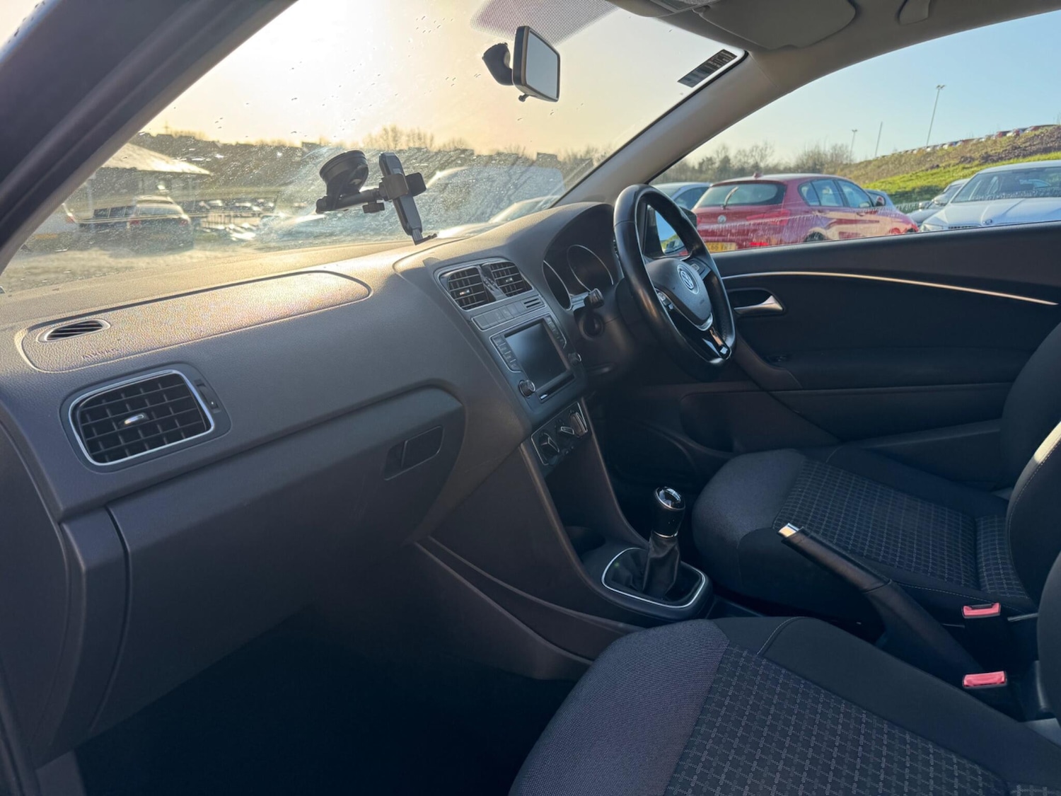 Used Volkswagen Polo 2015 for sale - 77683818: Photo 10