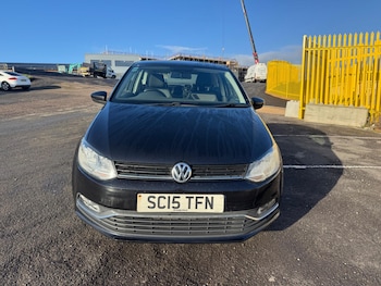 Used Volkswagen Polo 2015 for sale - 77683818: Photo