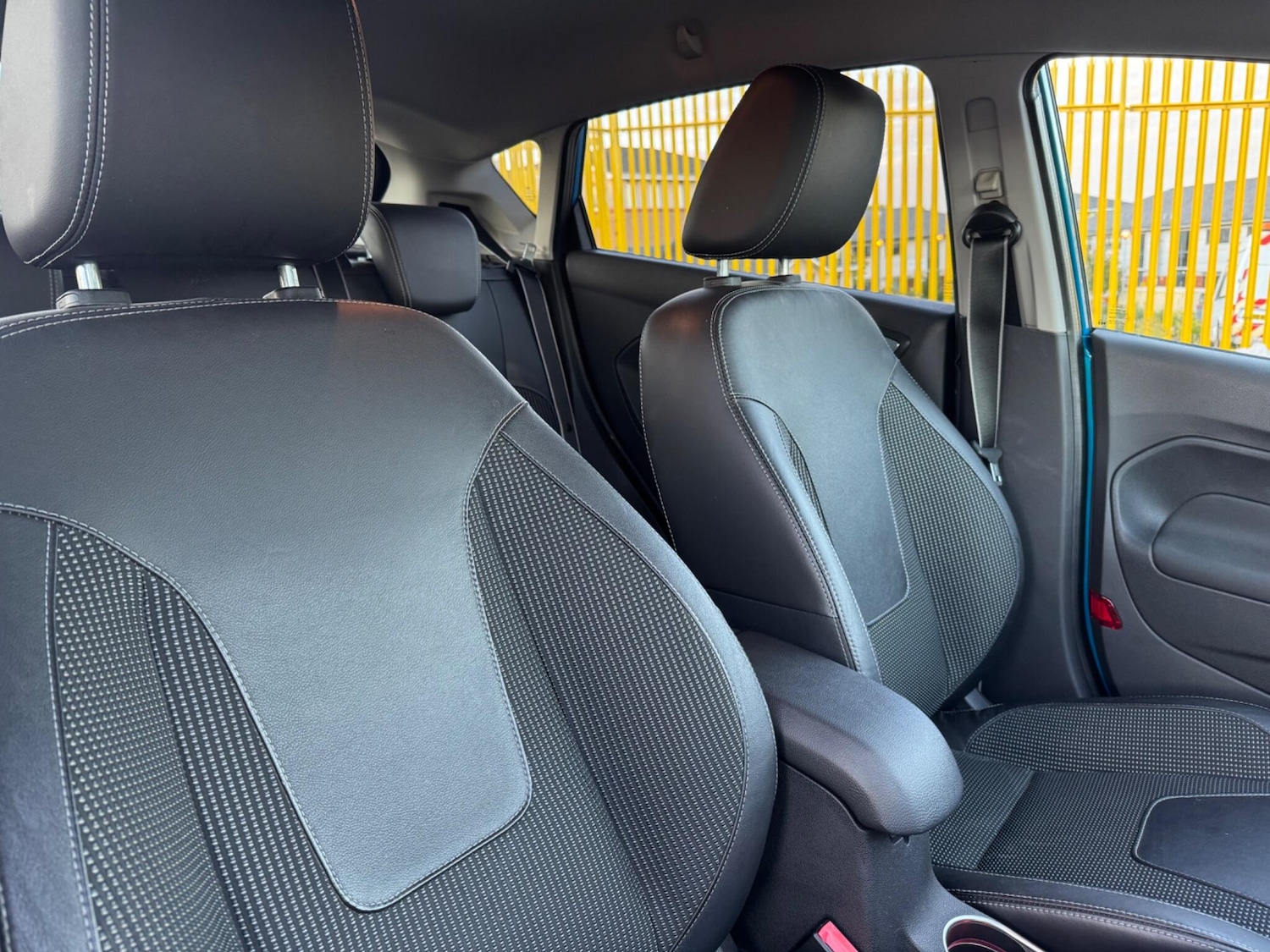 Used Ford Fiesta 2013 for sale - 75551869: Photo 12