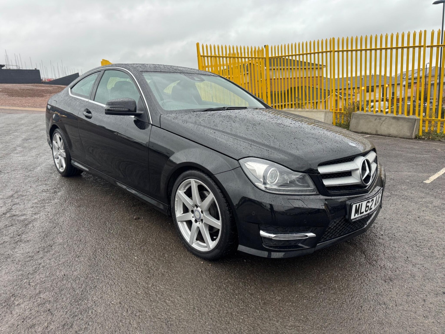 Used Mercedes-Benz C Class 2012 for sale - 76398364: Photo 4