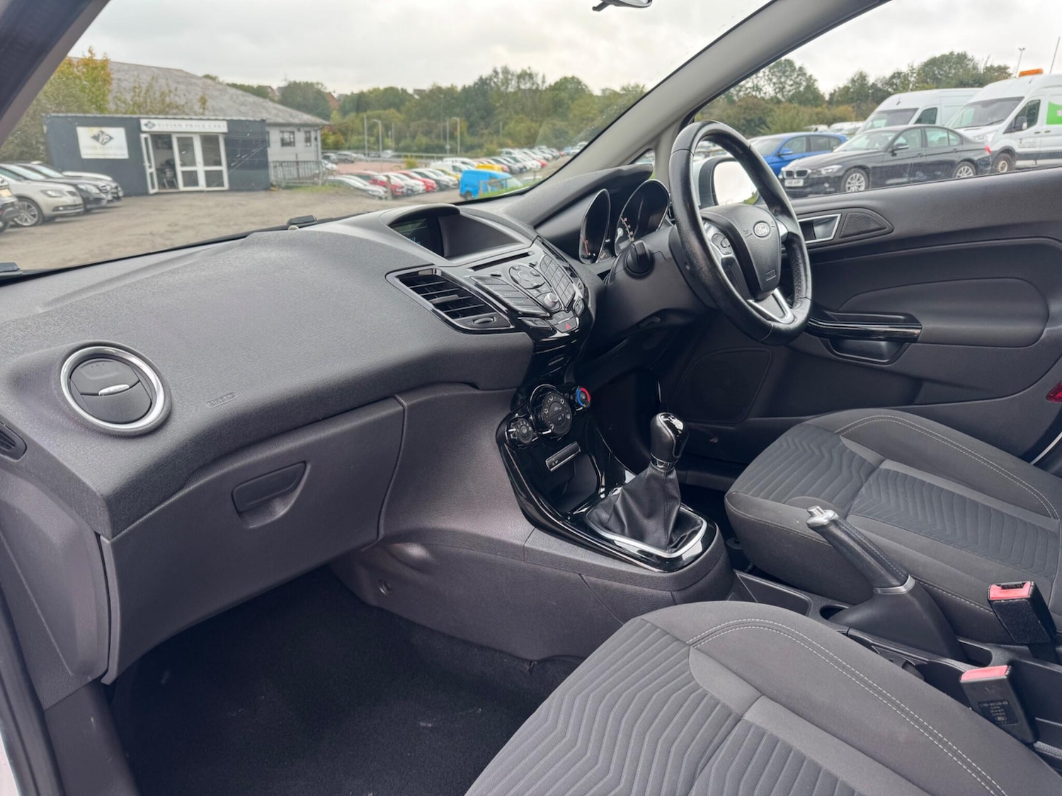 Used Ford Fiesta 2015 for sale - 75809185: Photo 9