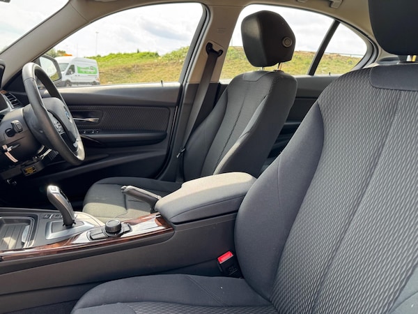 Used BMW 3 Series 2012 for sale - 75540305: Photo 10