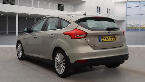 Used Ford Focus 2014 for sale - 76247810: Photo 2