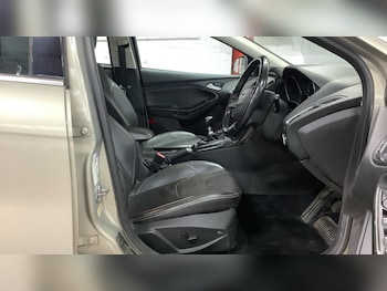 Used Ford Focus 2014 for sale - 76247810: Photo 4