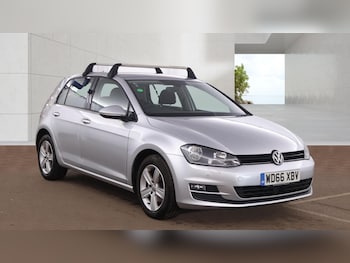 Used Volkswagen Golf 2017 for sale - 78601492: Photo