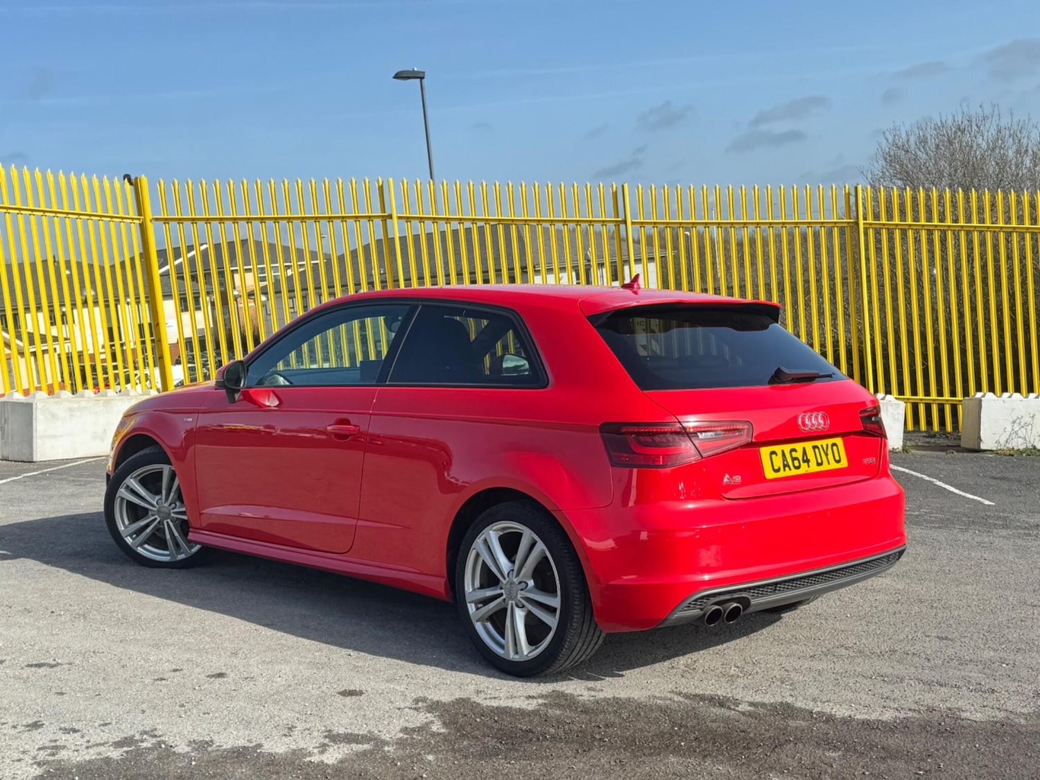 Used Audi A3 2015 for sale - 77550143: Photo 2