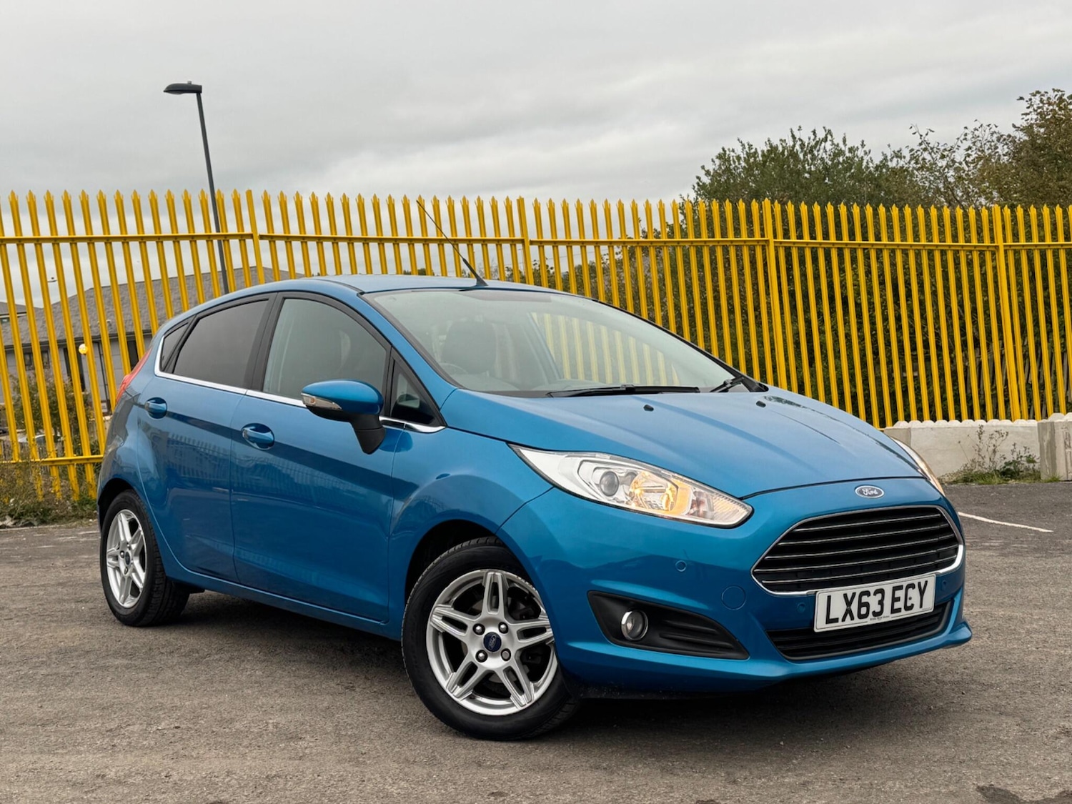 Used Ford Fiesta 2013 for sale - 76012189: Photo 1
