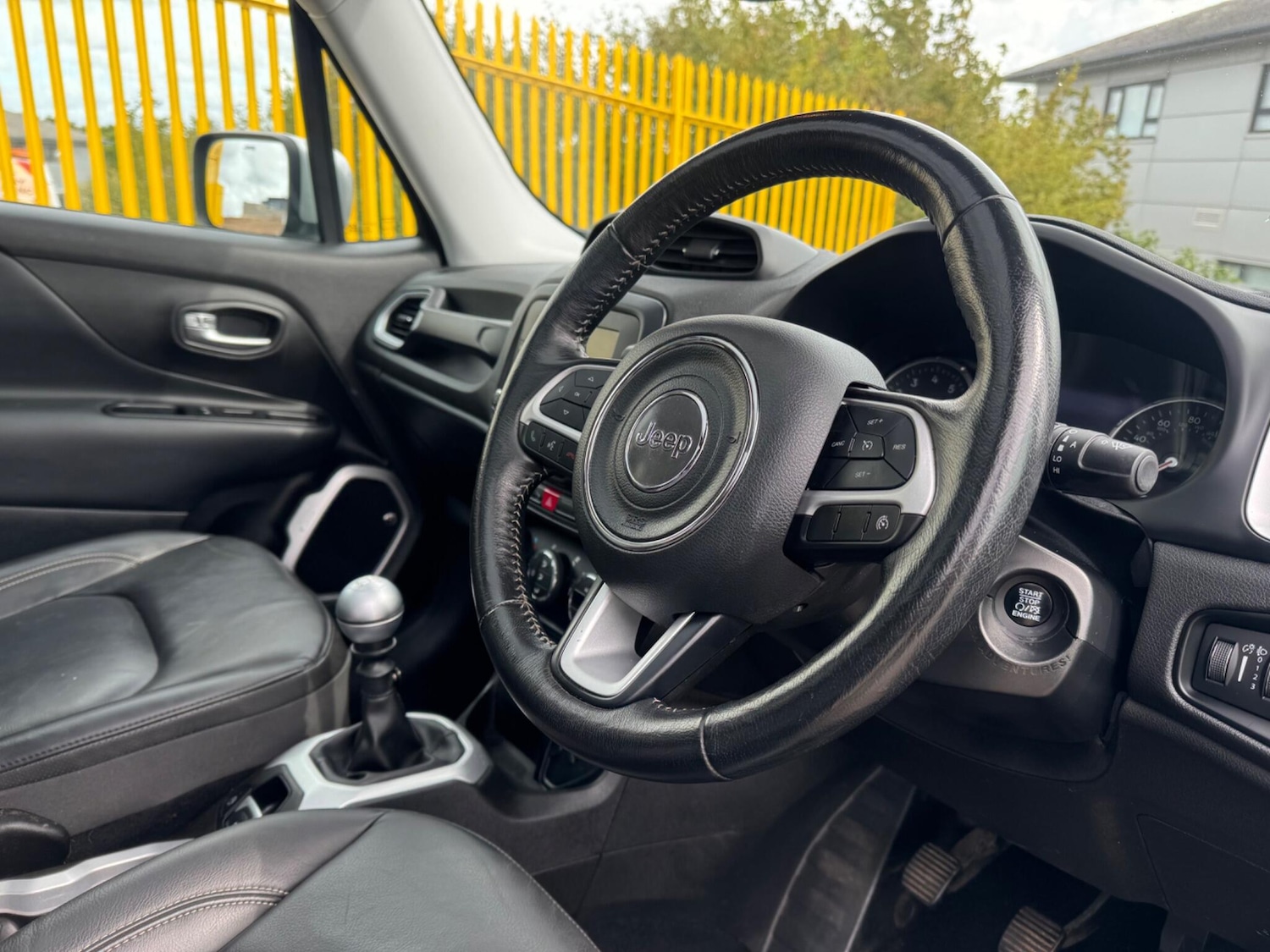 Used Jeep Renegade 2017 for sale - 77049893: Photo 19