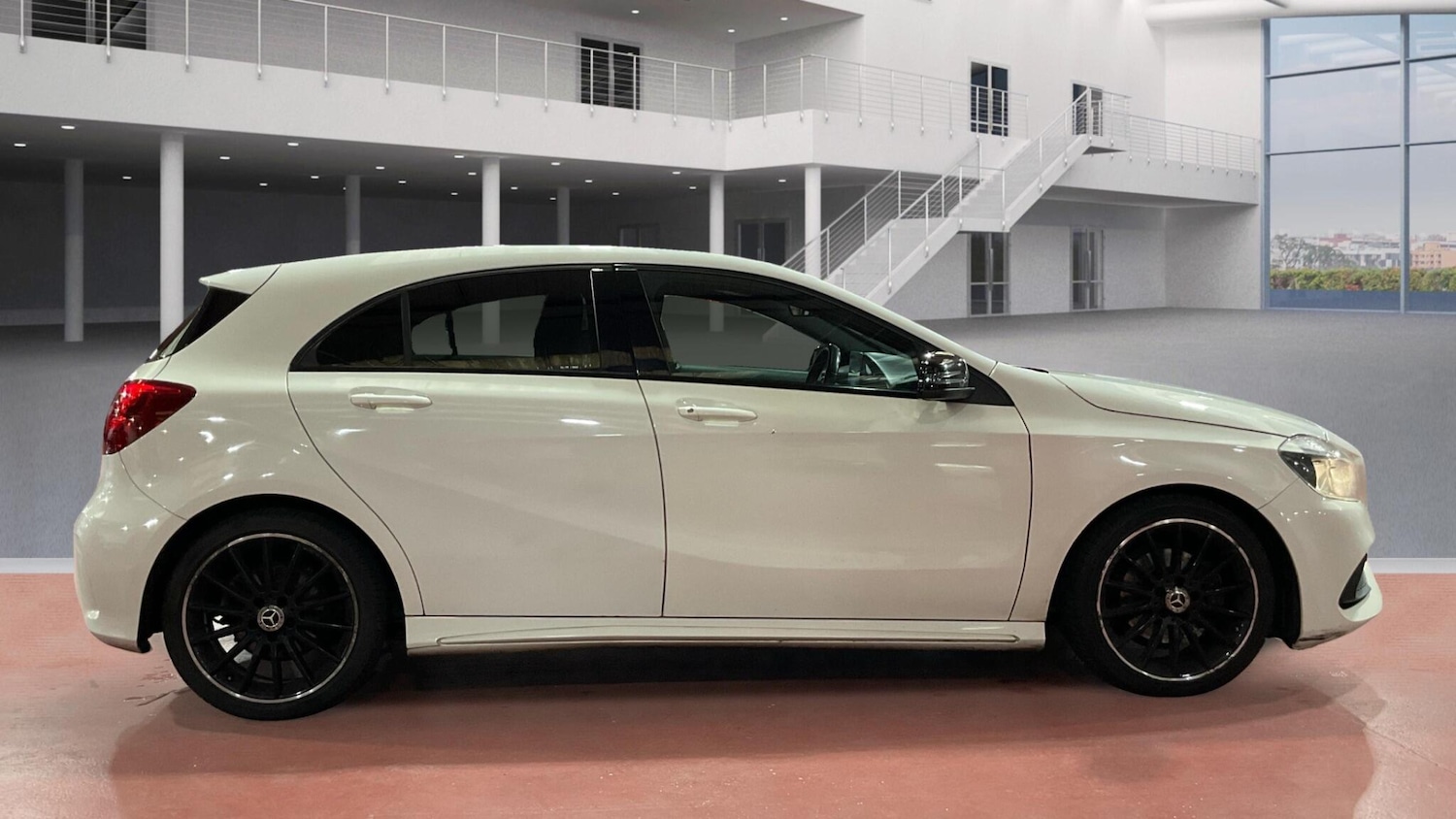 Used Mercedes-Benz A-Class 2017 for sale - 76348934: Photo 4