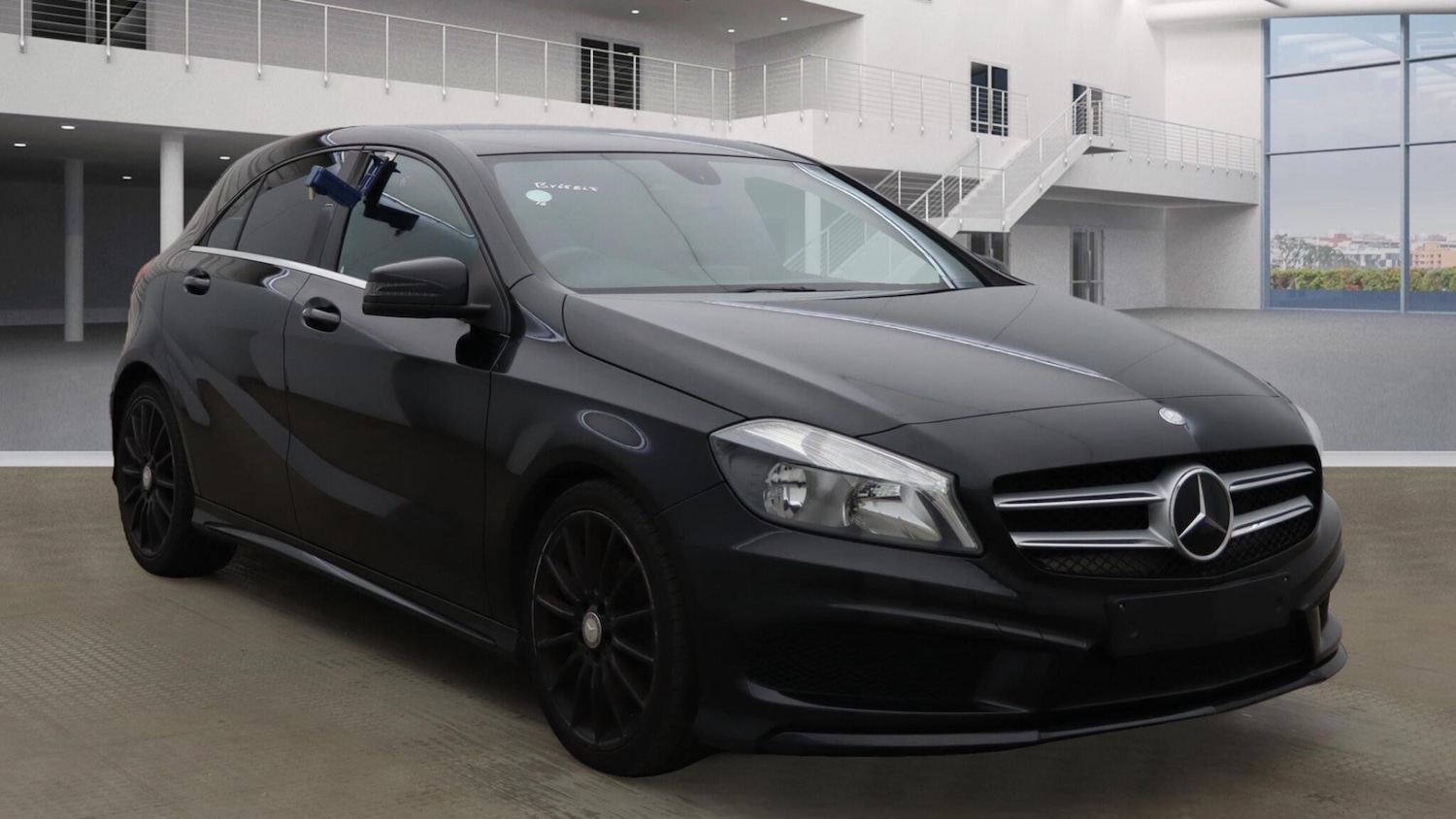 Used Mercedes-Benz A-Class 2015 for sale - 76349219: Photo 1