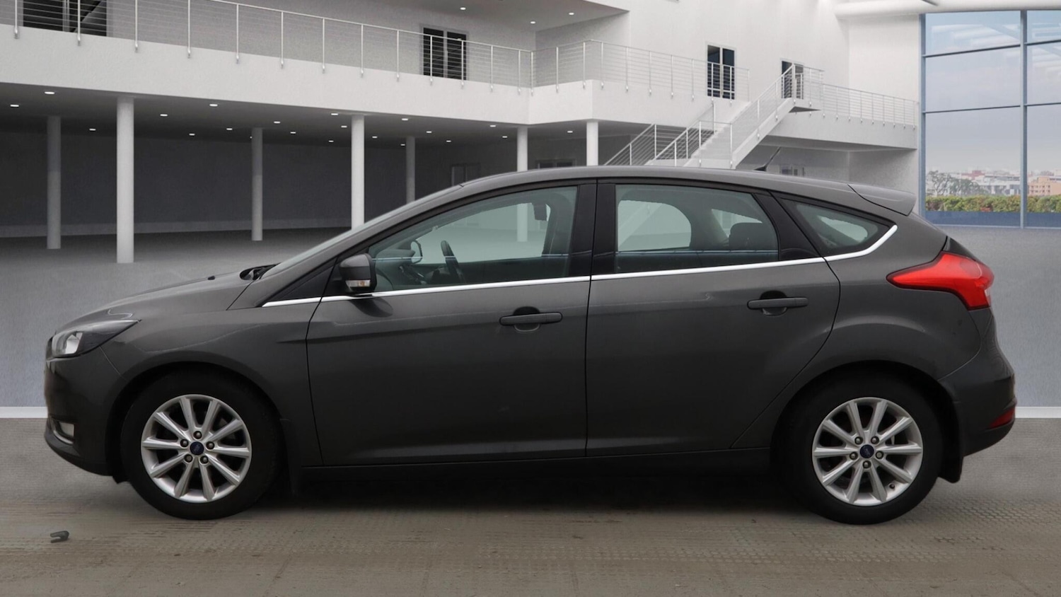 Used Ford Focus 2015 for sale - 77425789: Photo 3