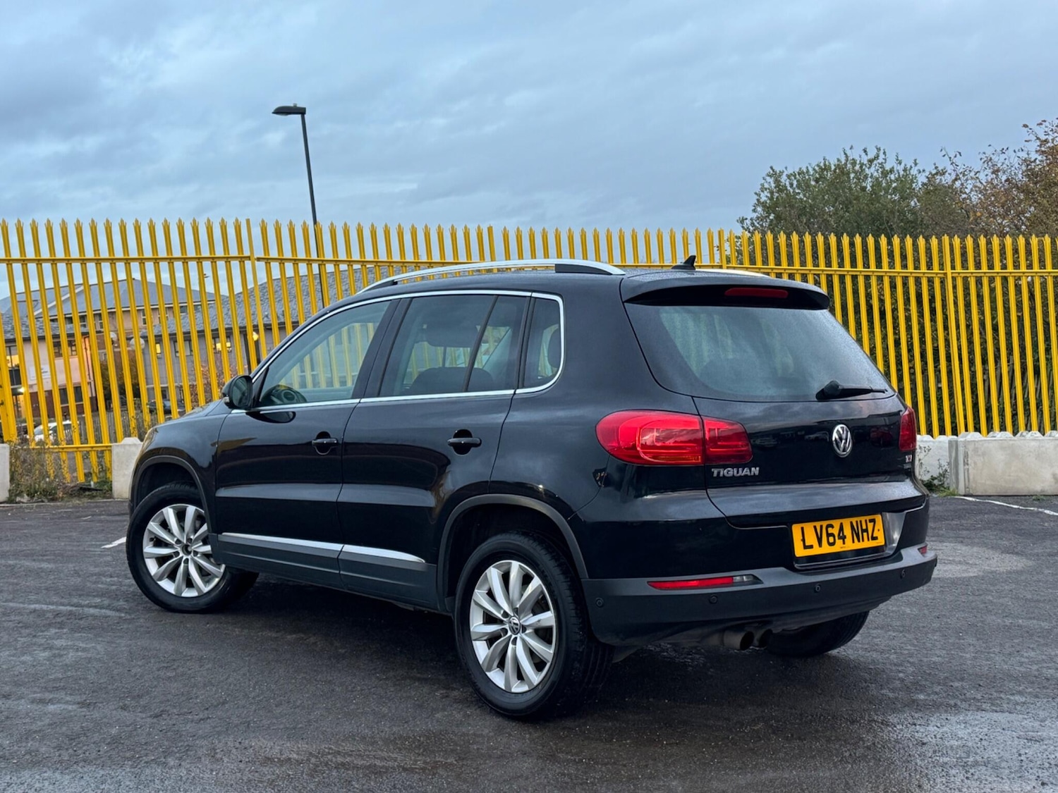 Used Volkswagen Tiguan 2014 for sale - 76399122: Photo 2