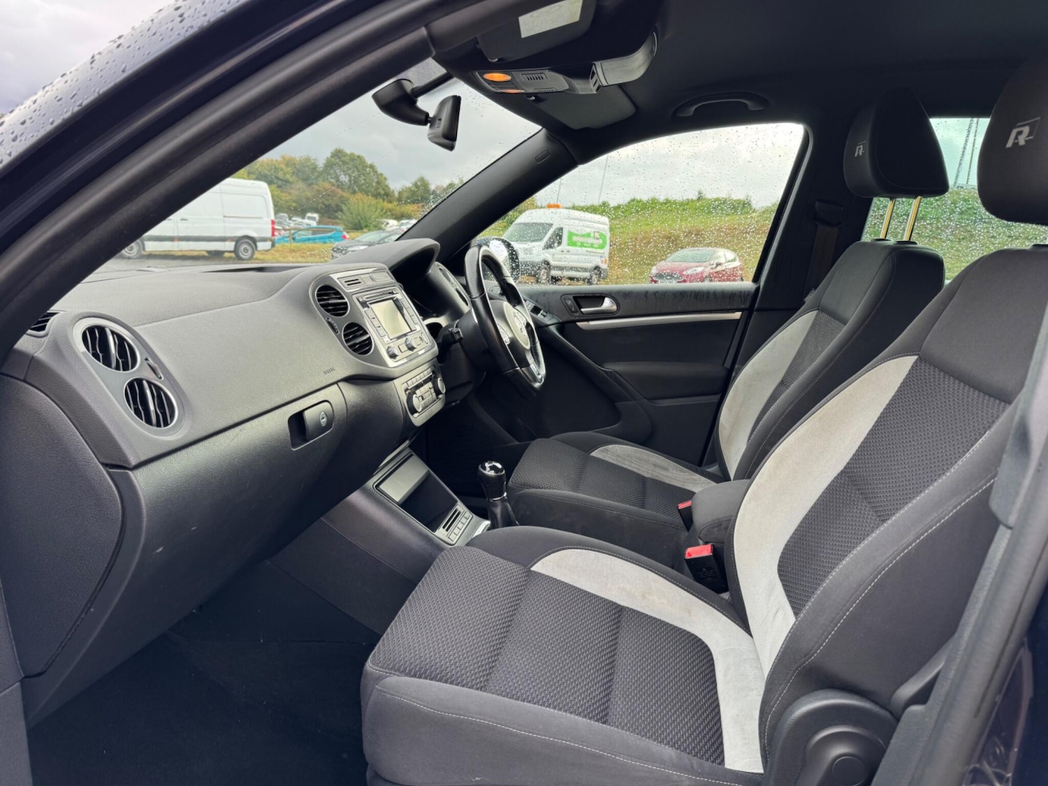 Used Volkswagen Tiguan 2015 for sale - 75540051: Photo 9