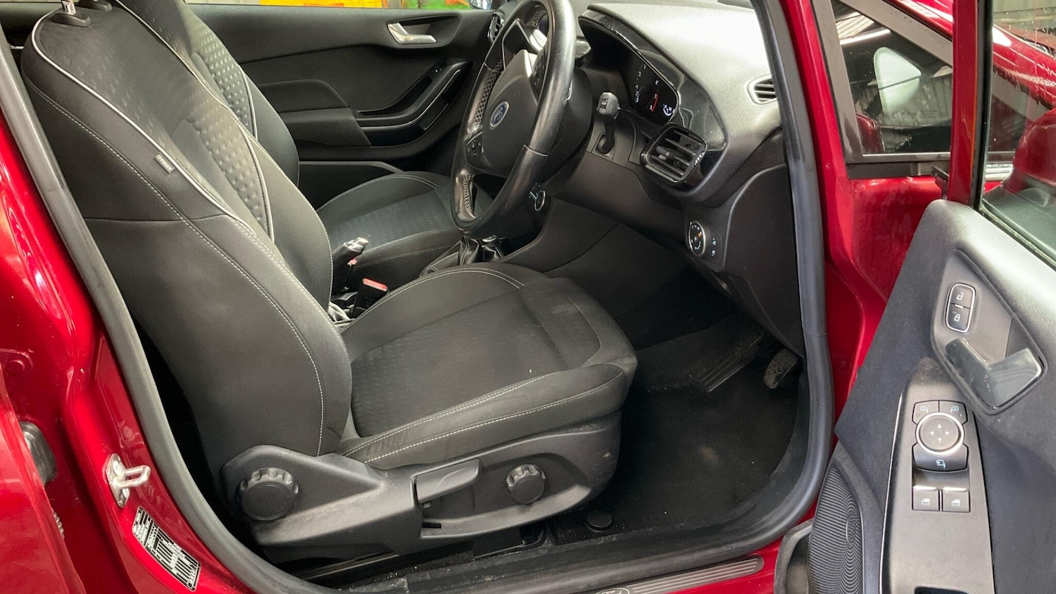 Used Ford Fiesta 2017 for sale - 76388726: Photo 4