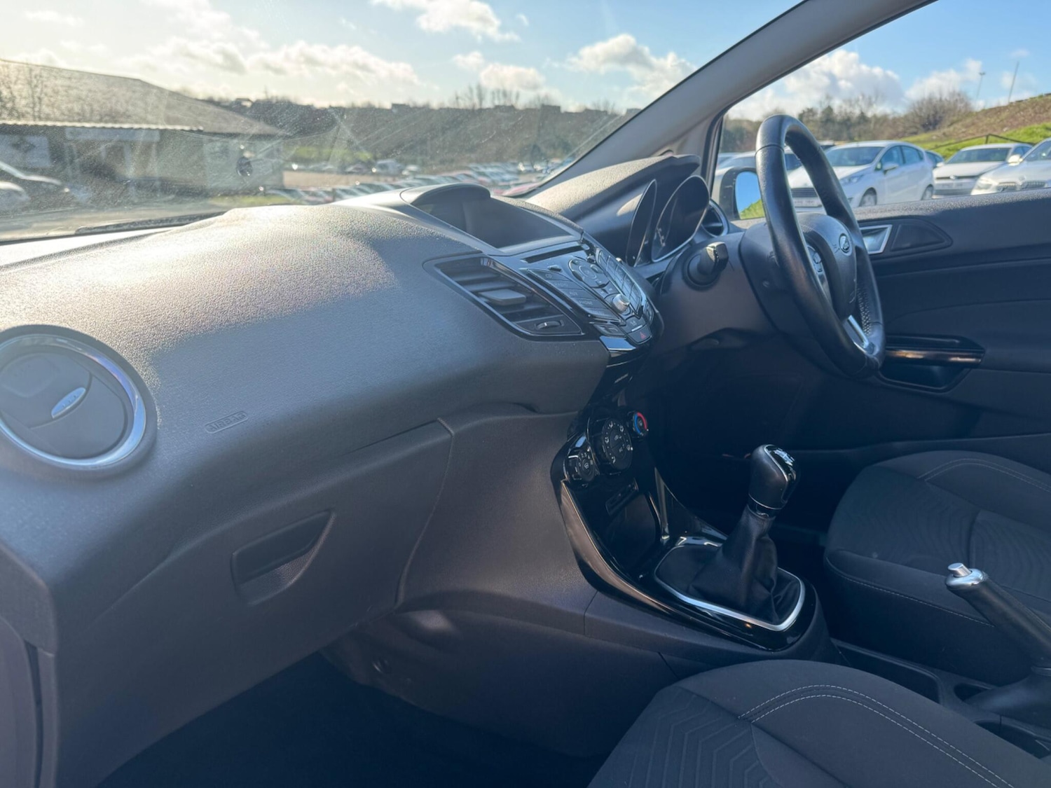 Used Ford Fiesta 2015 for sale - 77320309: Photo 9