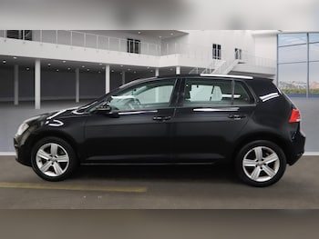 Used Volkswagen Golf 2016 for sale - 77550617: Photo