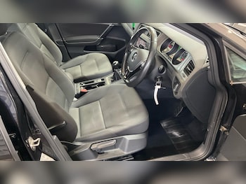 Used Volkswagen Golf 2016 for sale - 77550617: Photo