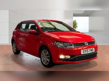 Used Volkswagen Polo 2015 for sale - 78347176: Photo