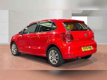 Used Volkswagen Polo 2015 for sale - 78347176: Photo