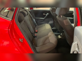 Used Volkswagen Polo 2015 for sale - 78347176: Photo