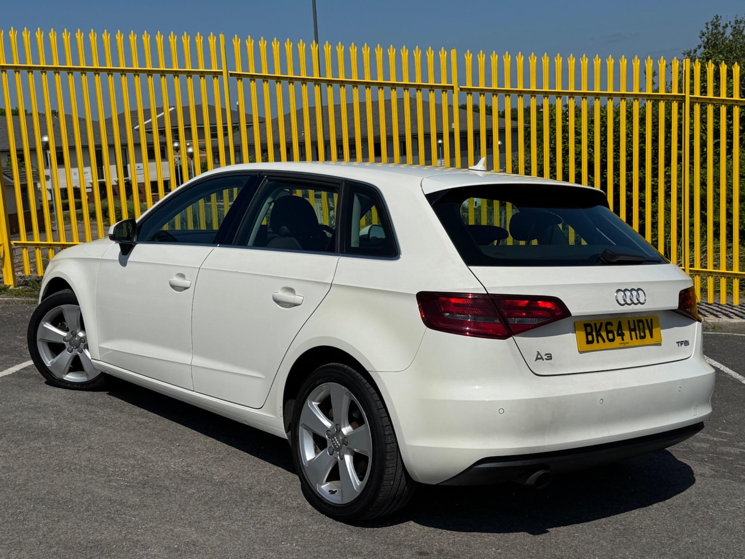 Used Audi A3 2014 for sale - 77908651: Photo 2