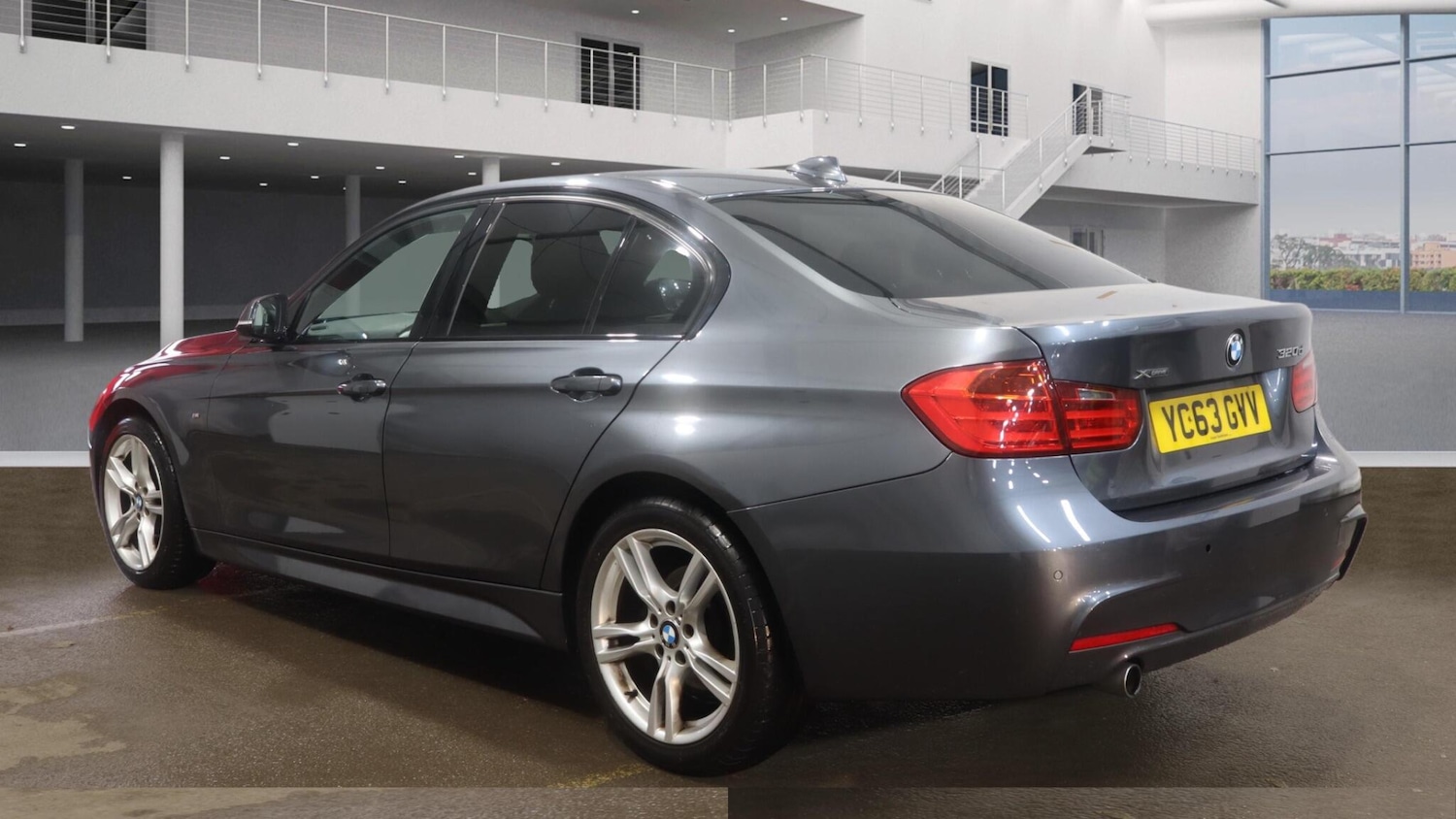 Used BMW 3 Series 2013 for sale - 77511333: Photo 2